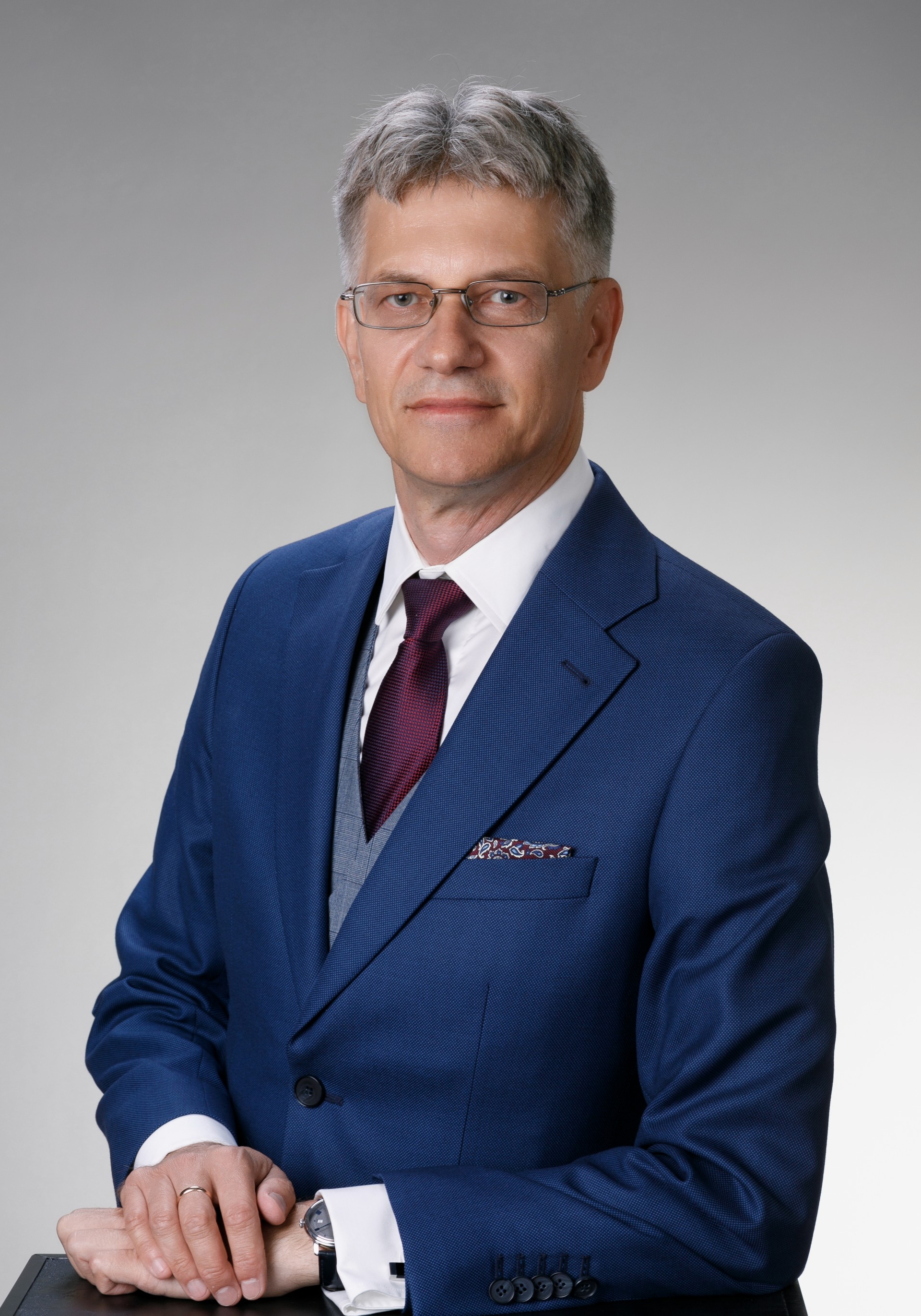 prof. dr hab. Krzysztof Loska